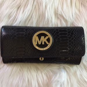 Michael Kors wallet